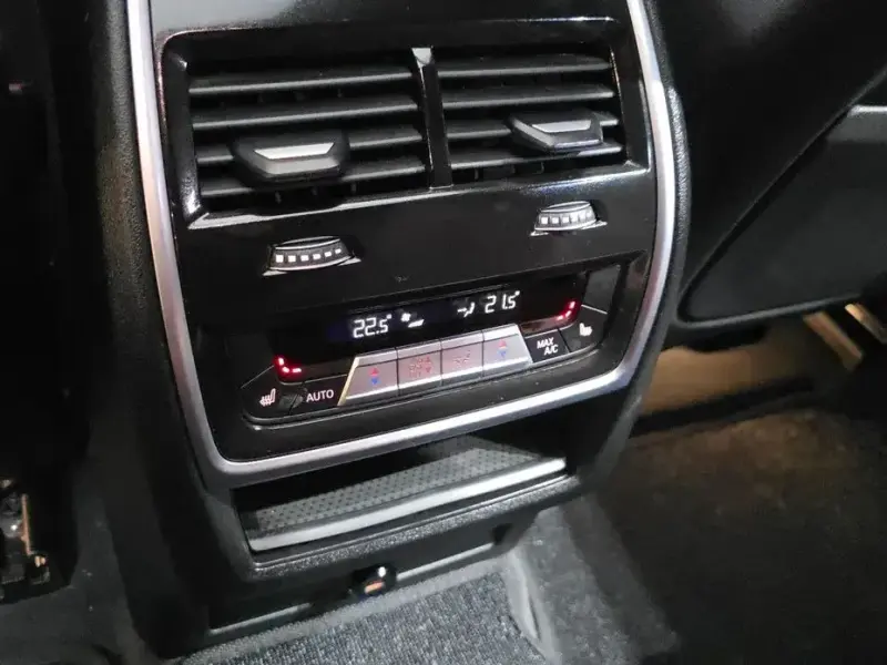 2021 BMW X6 с пробегом 82 593 км