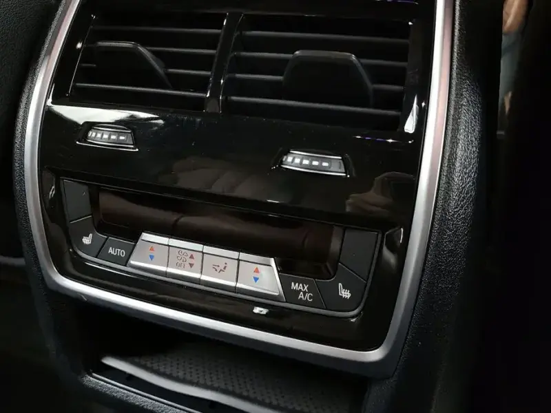 2023 BMW X6 с пробегом 48 170 км