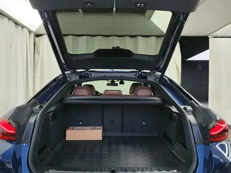 2023 BMW X6 с пробегом 48 170 км