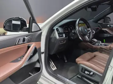 2021 BMW X6 с пробегом 47 174 км