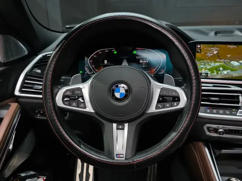 2021 BMW X6 с пробегом 47 174 км