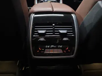 2021 BMW X6 с пробегом 47 174 км