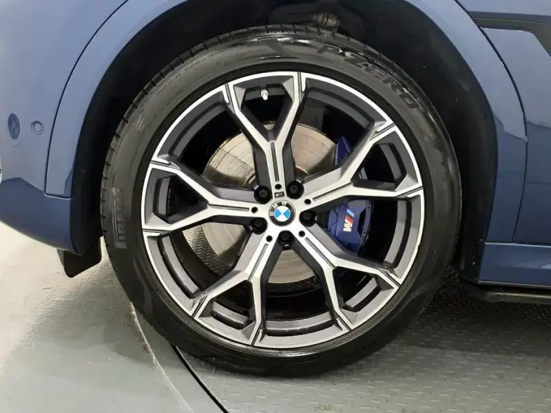 2023 BMW X6 с пробегом 39 182 км