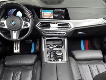 2023 BMW X6 с пробегом 39 182 км