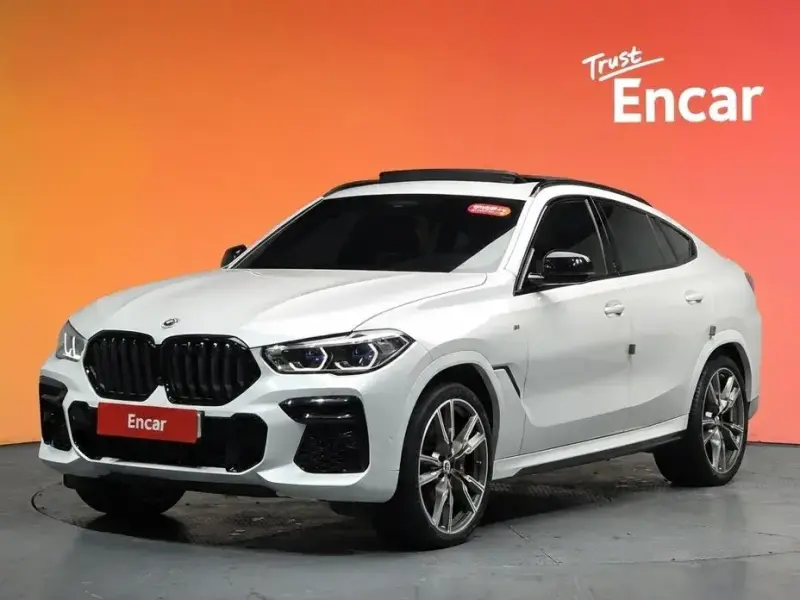 2023 BMW X6 с пробегом 24 345 км