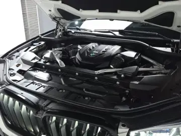 2023 BMW X6 с пробегом 24 345 км