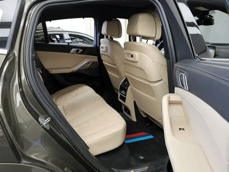 2021 BMW X6 с пробегом 100 931 км