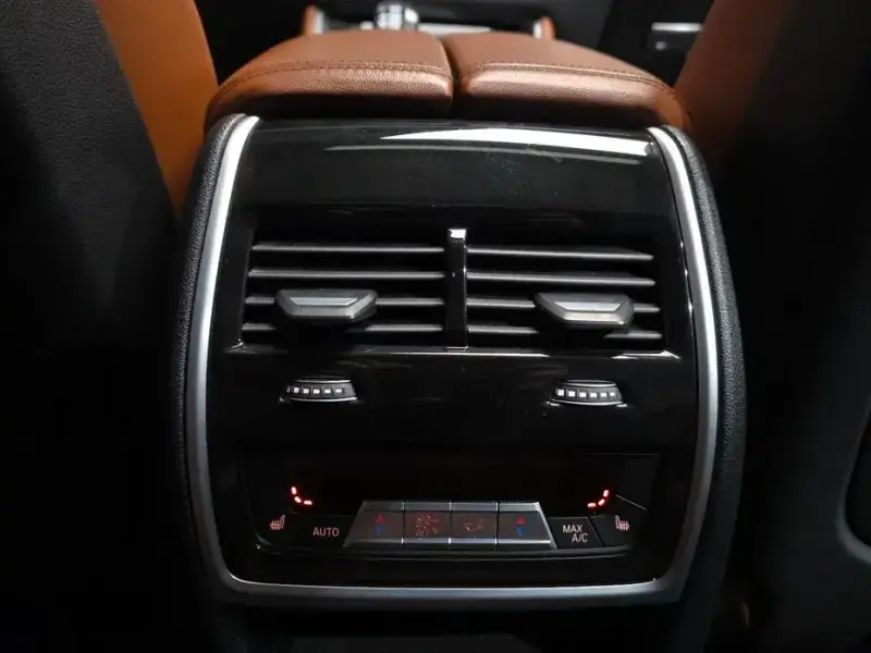 2023 BMW X6 с пробегом 24 345 км
