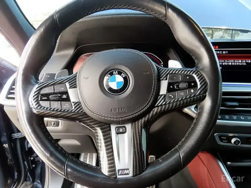 2021 BMW X6 с пробегом 131 977 км
