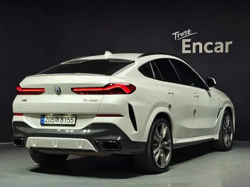 2023 BMW X6 с пробегом 39 175 км