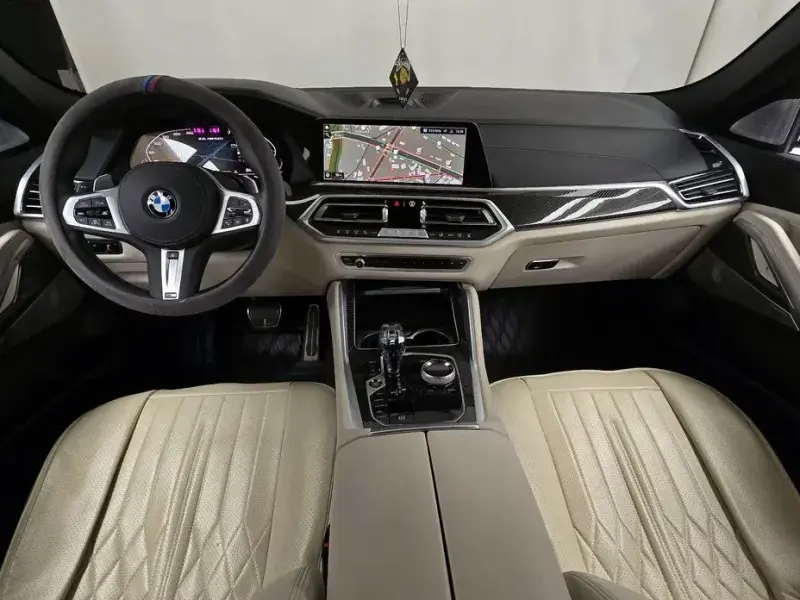 2023 BMW X6 с пробегом 39 175 км