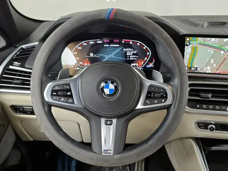 2023 BMW X6 с пробегом 39 175 км