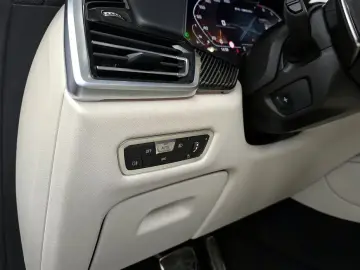 2023 BMW X6 с пробегом 39 175 км