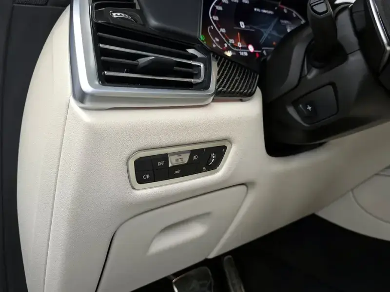 2023 BMW X6 с пробегом 39 175 км