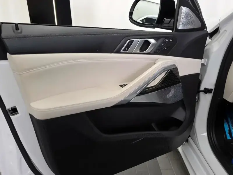 2023 BMW X6 с пробегом 39 175 км