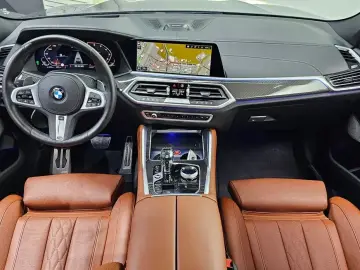 2023 BMW X6 с пробегом 39 017 км
