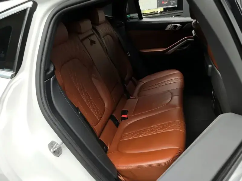 2021 BMW X6 с пробегом 99 261 км
