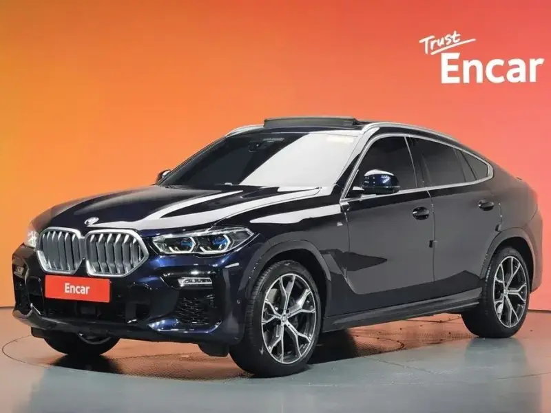 2021 BMW X6 с пробегом 37 828 км