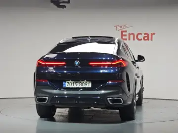 2021 BMW X6 с пробегом 37 828 км