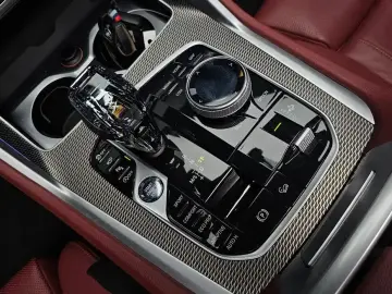 2021 BMW X6 с пробегом 37 828 км