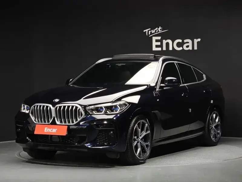 2022 BMW X6 с пробегом 26 082 км
