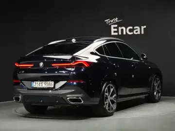 2022 BMW X6 с пробегом 26 082 км