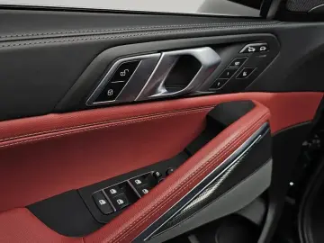 2021 BMW X6 с пробегом 37 828 км