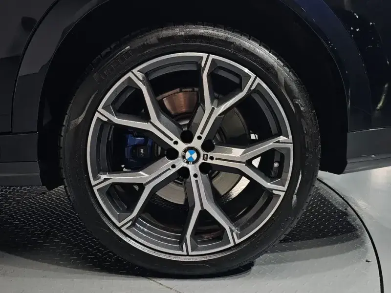 2021 BMW X6 с пробегом 37 828 км