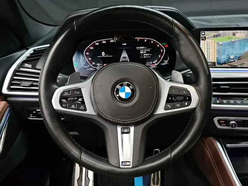 2022 BMW X6 с пробегом 26 082 км