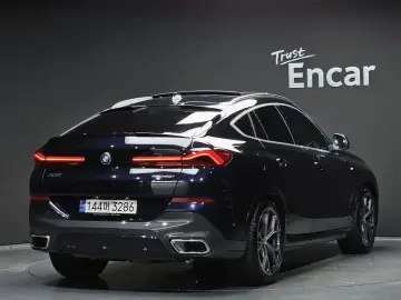 2023 BMW X6 с пробегом 29 778 км