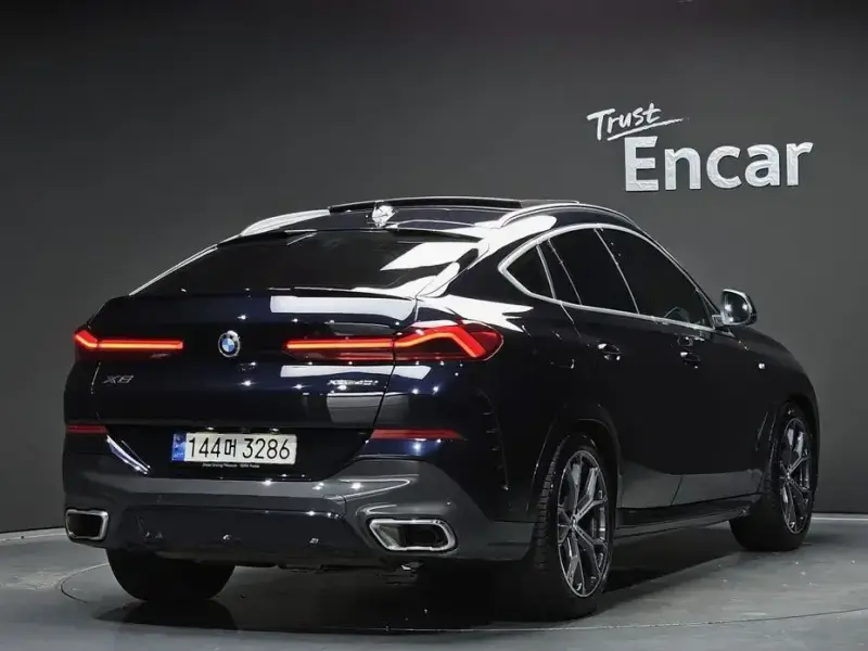 2023 BMW X6 с пробегом 29 778 км