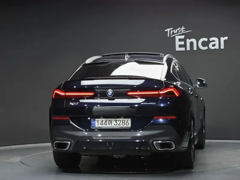 2023 BMW X6 с пробегом 29 778 км