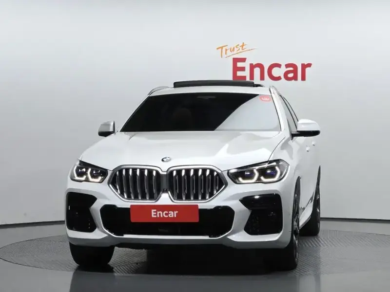 2023 BMW X6 с пробегом 55 322 км