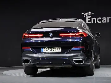 2021 BMW X6 с пробегом 82 672 км