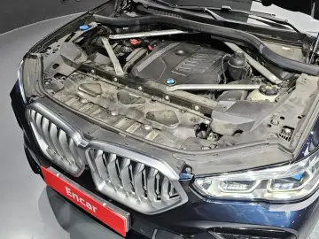 2021 BMW X6 с пробегом 82 672 км