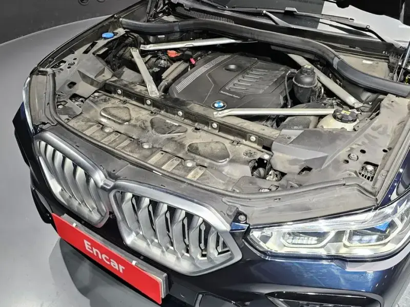 2021 BMW X6 с пробегом 82 672 км