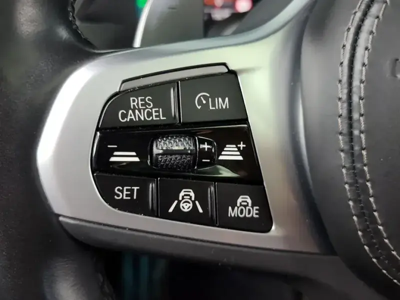 2023 BMW X6 с пробегом 49 362 км