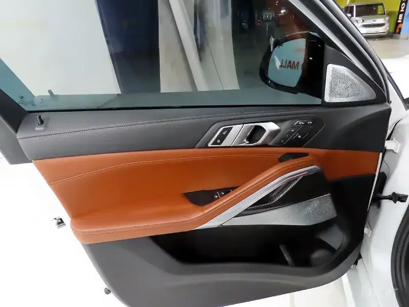 2023 BMW X6 с пробегом 25 900 км