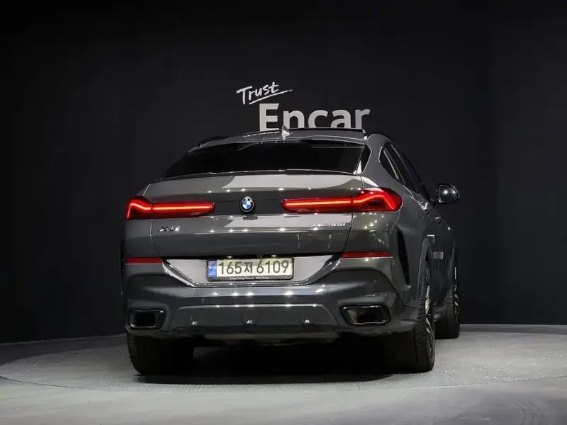 2023 BMW X6 с пробегом 43 759 км