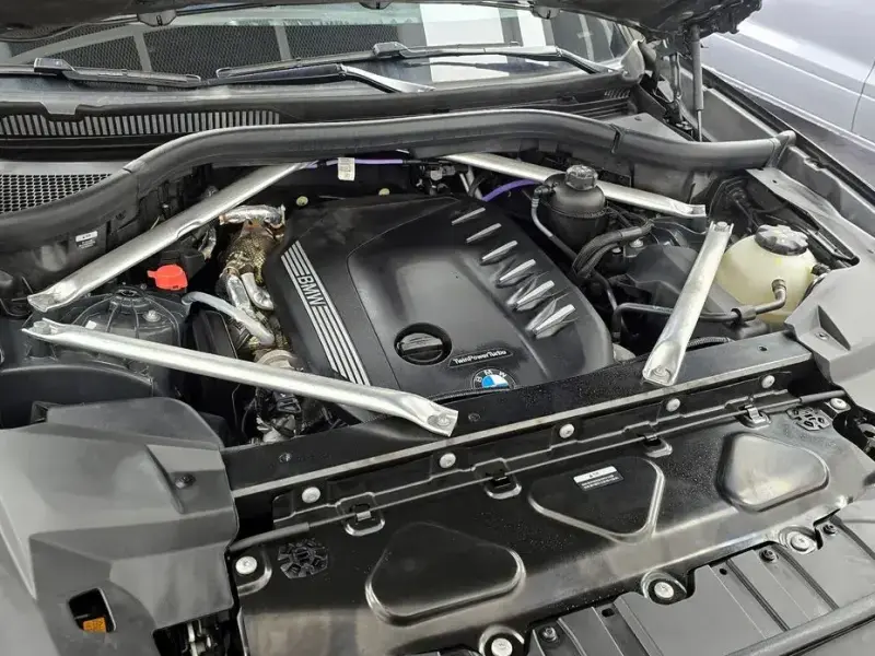 2023 BMW X6 с пробегом 43 759 км