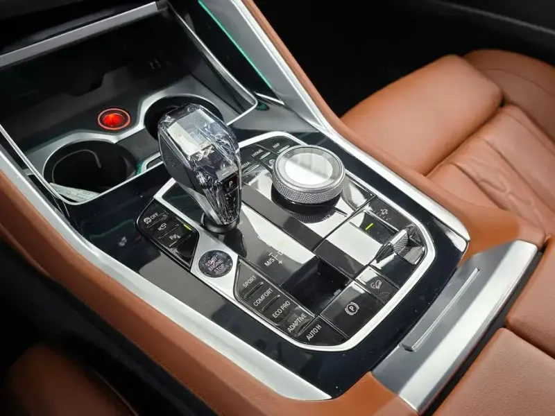 2023 BMW X6 с пробегом 43 759 км