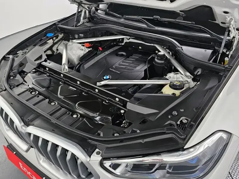2021 BMW X6 с пробегом 75 076 км