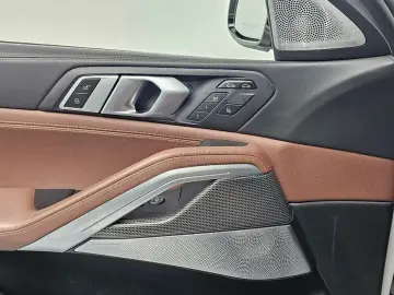2021 BMW X6 с пробегом 75 076 км