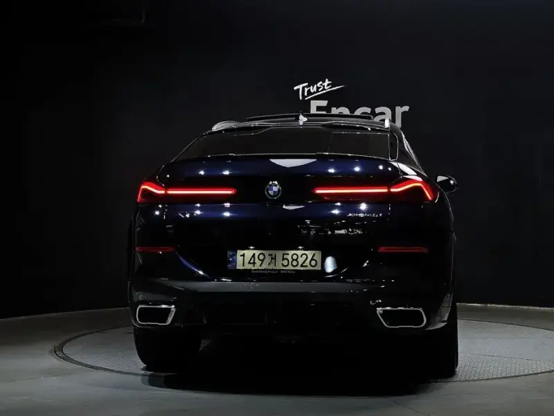 2021 BMW X6 с пробегом 51 521 км