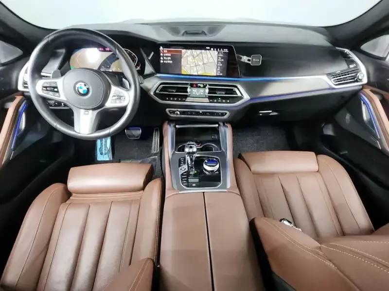 2021 BMW X6 с пробегом 21 638 км