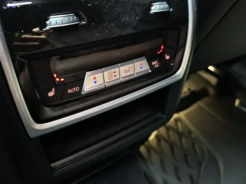 2021 BMW X6 с пробегом 51 521 км