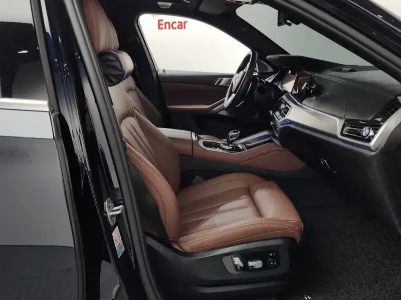 2021 BMW X6 с пробегом 21 638 км