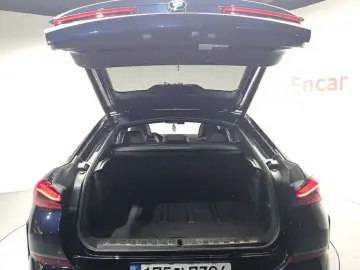 2023 BMW X6 с пробегом 51 717 км