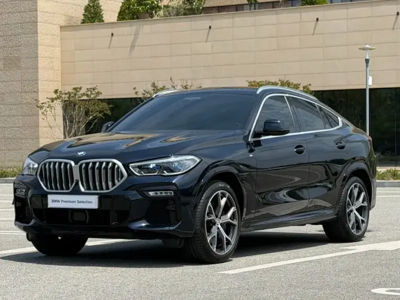 2021 BMW X6 с пробегом 80 055 км