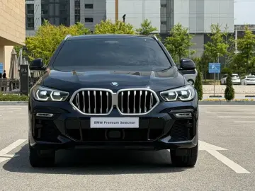 2021 BMW X6 с пробегом 80 055 км